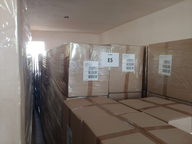 Ready for shipping the sponges in pallets